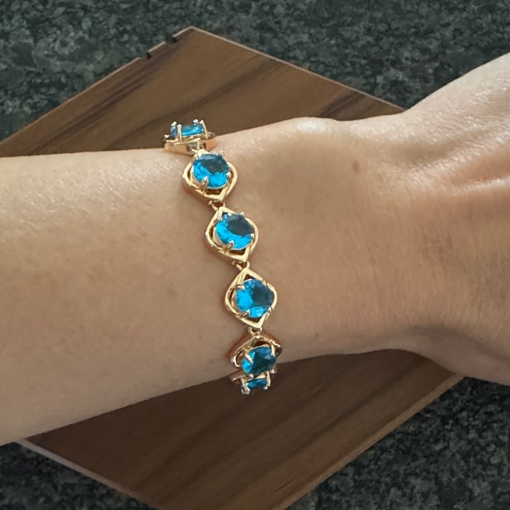 PRETTY BIRD JEWELRY 18K ROSE GOLD PLATED BRACELET WITH TURQUOISE BLUE STONES